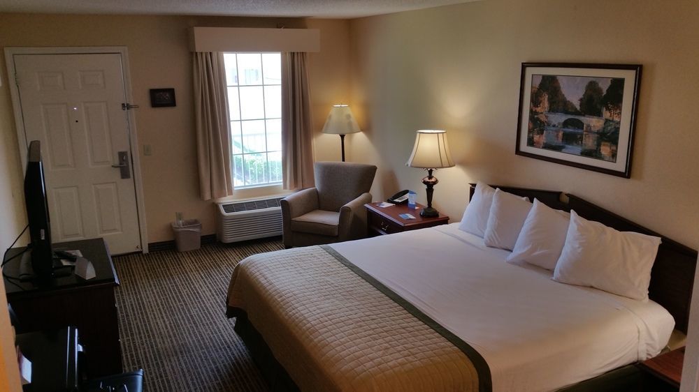 Baymont By Wyndham Florence/Muscle Shoals Экстерьер фото