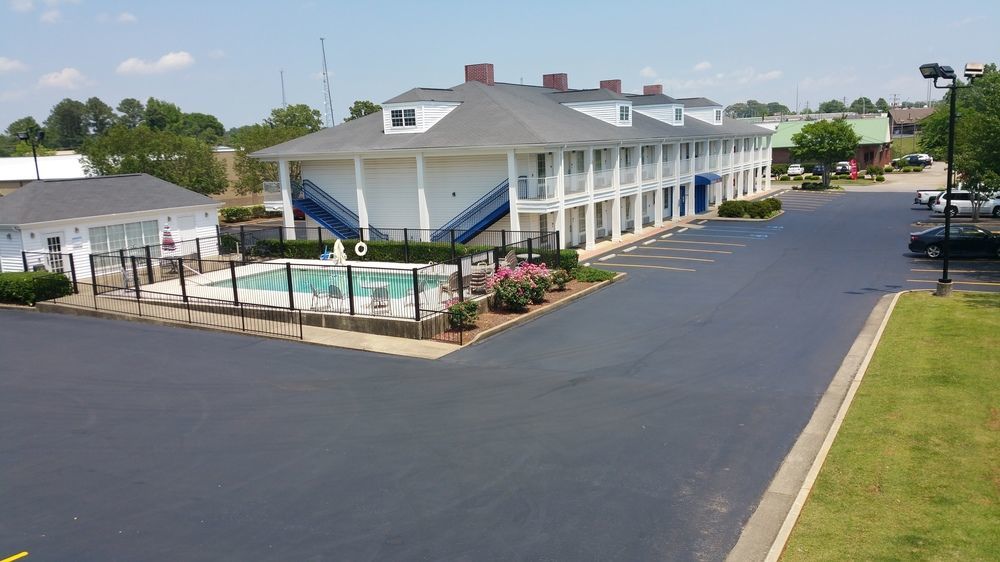 Baymont By Wyndham Florence/Muscle Shoals Экстерьер фото