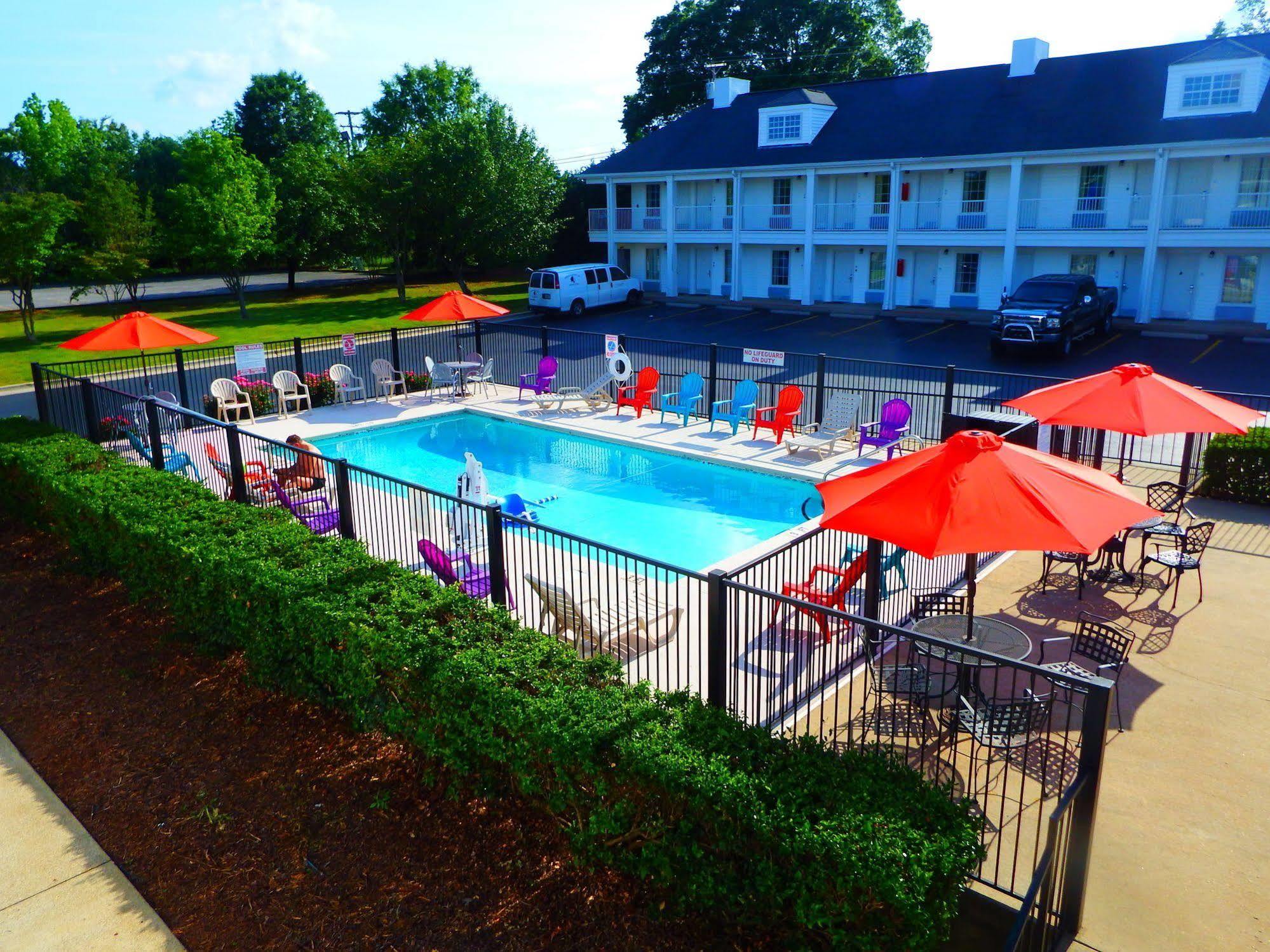 Baymont By Wyndham Florence/Muscle Shoals Экстерьер фото